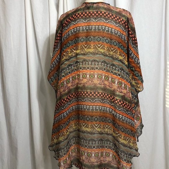 VIBE Sportswear Coverup - Picture 3 of 3